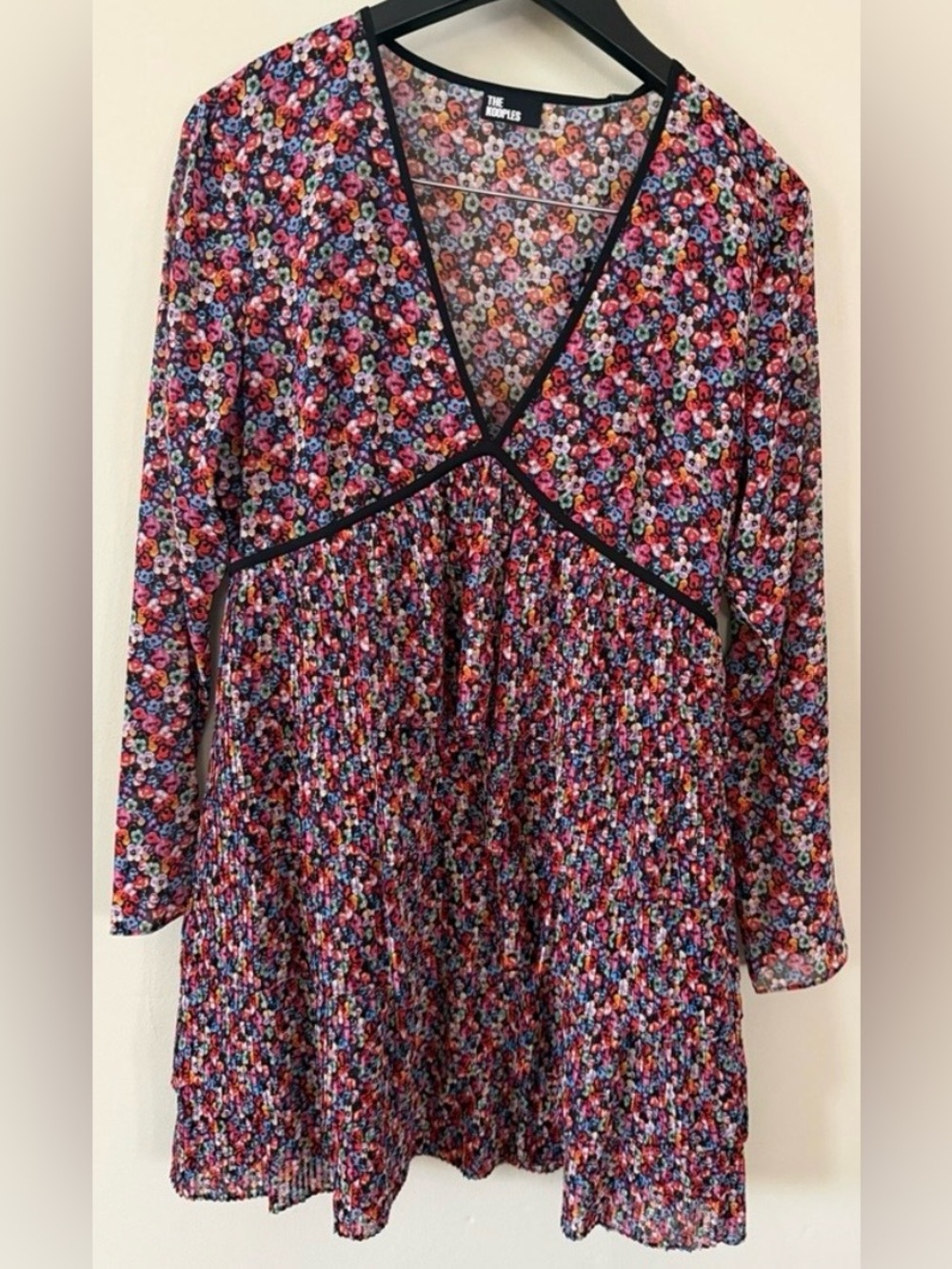 The Kooples Multicolor Floral V-Neck Tunic with Black Trim - Know your   Size 3